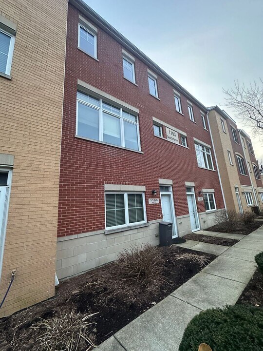 1193 Grove in Oak Park, IL - Building Photo