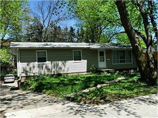 1128 Melrose Ave in Iowa City, IA - Foto de edificio - Building Photo