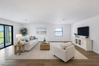 19394 Hinkley Dr in Estero, FL - Building Photo - Building Photo