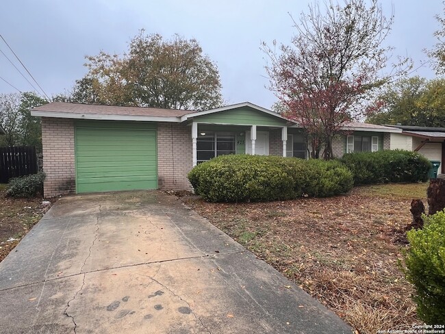 property at 425 W Aviation Blvd