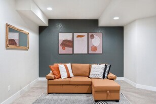 9912 E 61st Ave in Denver, CO - Building Photo