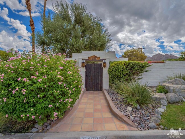 54200 Avenida Cortez in La Quinta, CA - Building Photo - Building Photo