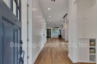1137B Kirkland Ave in Nashville, TN - Building Photo - Building Photo
