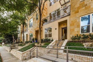 3800 Holland Ave in Dallas, TX - Building Photo