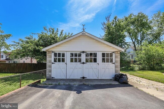 1321 Maple Ave in Arbutus, MD - Building Photo - Building Photo