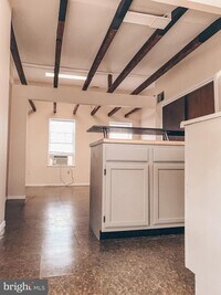 1923 E Pratt St photo'