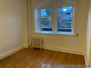 475 Highland Ave, Unit 1 in Malden, MA - Foto de edificio - Building Photo