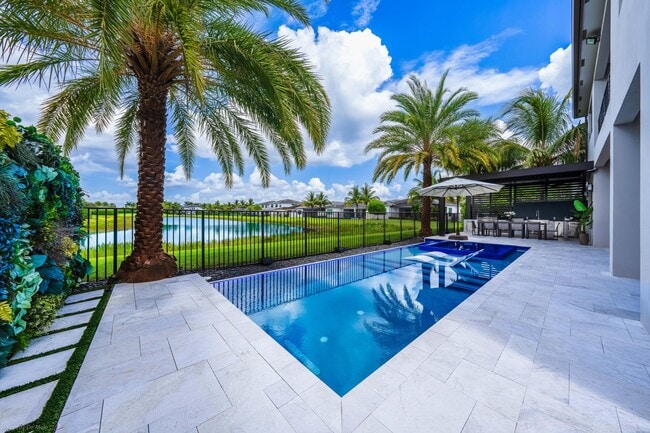 17119 Aquavera Way in Boca Raton, FL - Building Photo - Building Photo