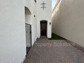 265 E Balsam Dr in Chandler, AZ - Building Photo - Building Photo