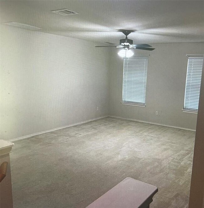 1341 Beechwood Dr in Kyle, TX - Building Photo - Building Photo