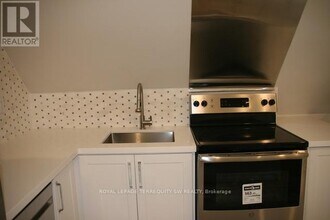 115 Madison Ave in Toronto, ON - Building Photo - Building Photo