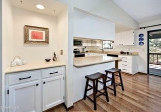 725 Meadowlark Ln in Prescott, AZ - Foto de edificio - Building Photo