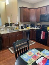 130 Longford Dr in Summerville, SC - Foto de edificio - Building Photo