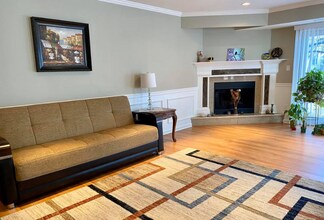 185 Woods Edge Dr in Roxbury Township, NJ - Building Photo - Building Photo