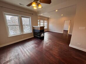 1342 W Estes Ave in Chicago, IL - Building Photo - Building Photo