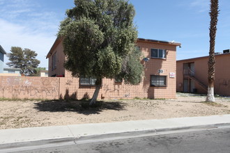 2909 Elm Ave in Las Vegas, NV - Building Photo - Building Photo