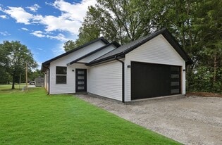 308 E Washington St in Pierce City, MO - Building Photo