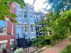 612 4th St NE in Washington, DC - Building Photo