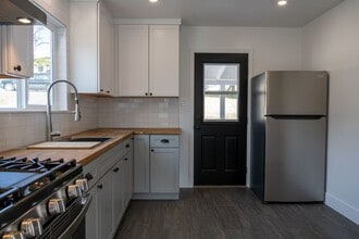 420 Broadway in Jackson, CA - Building Photo - Building Photo