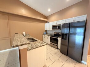 4124 Skyline Blvd in Cape Coral, FL - Foto de edificio - Building Photo