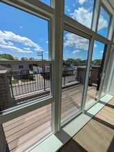 4744 W Addison St in Chicago, IL - Building Photo - Building Photo