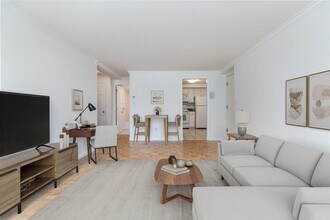 329 Harvard St in Cambridge, MA - Building Photo - Building Photo