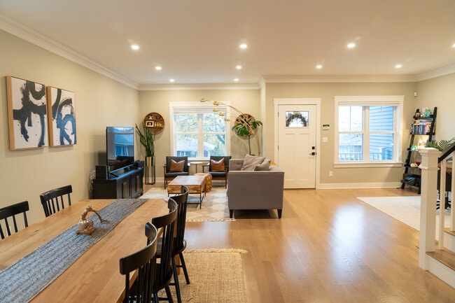 279 Suffolk Ave in Revere, MA - Foto de edificio - Building Photo