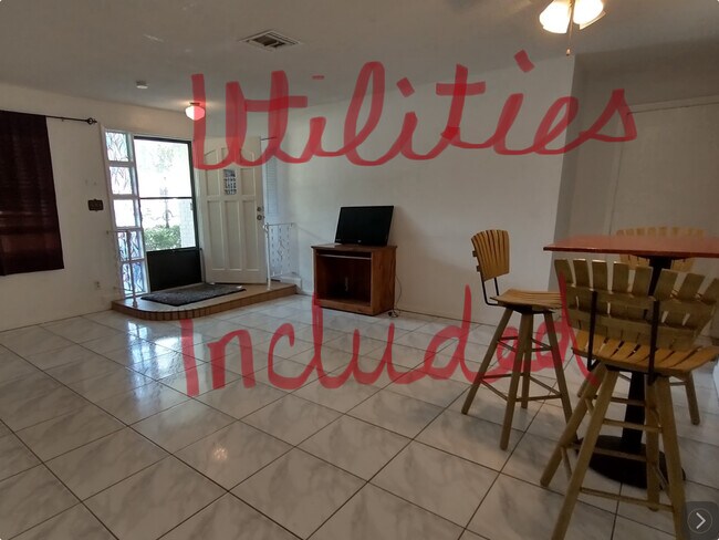 137 White St, Unit 1 in Daytona Beach, FL - Building Photo - Building Photo