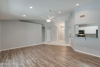 5490 Wendy Lee Dr in Titusville, FL - Building Photo - Building Photo