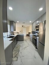 102 SE 43rd Terrace in Cape Coral, FL - Building Photo - Building Photo
