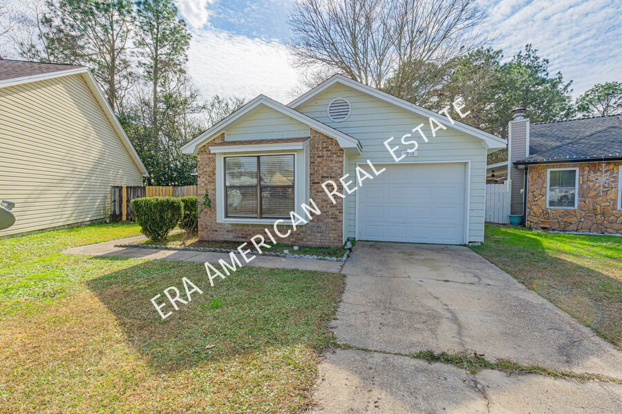 1916 Squirrel Path in Fort Walton Beach, FL - Building Photo
