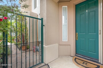 545 Lorabel Way in Simi Valley, CA - Building Photo - Building Photo