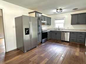 461 Morningside Dr in Fayetteville, NC - Building Photo - Building Photo