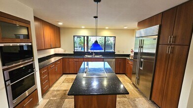 44-389-389 Kaneohe Bay Dr in Kaneohe, HI - Building Photo - Building Photo