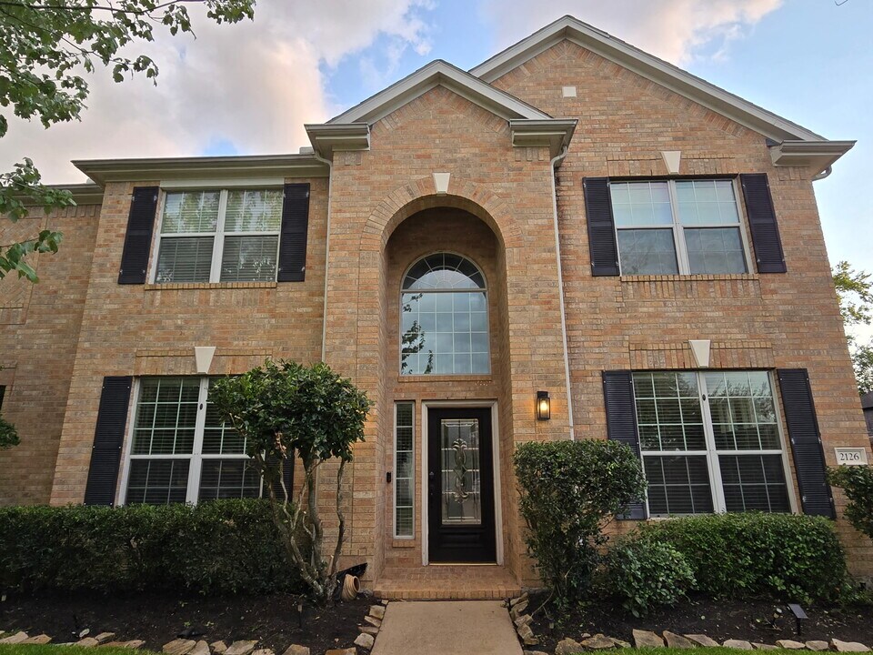2126 Blue Water Bay Dr in Katy, TX - Building Photo
