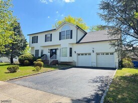 432 Jarrard St in Piscataway, NJ - Building Photo