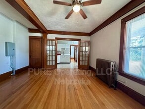 4821 Underwood Ave in Omaha, NE - Building Photo - Building Photo