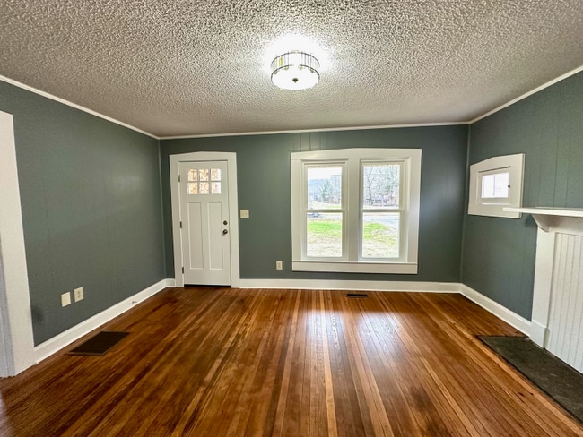 3003 Tyree Springs Rd in Hendersonville, TN - Foto de edificio - Building Photo