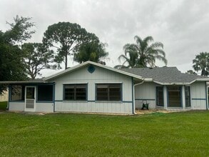 1049 SW Eureka Ave in Port St. Lucie, FL - Building Photo - Building Photo