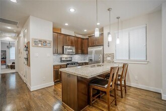 2515 Garrow St in Houston, TX - Building Photo - Building Photo