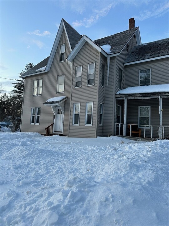 155 Pearl St in Winchendon, MA - Foto de edificio