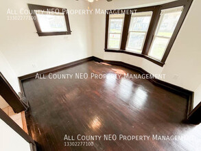 17011 Maple Heights Blvd in Maple Heights, OH - Foto de edificio - Building Photo