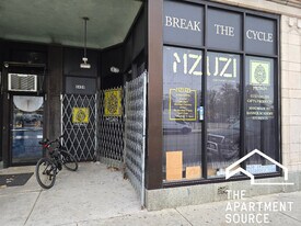 5459 W Chicago Ave in Chicago, IL - Building Photo