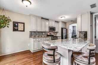 6165 Pattingham Dr in Roswell, GA - Building Photo - Building Photo