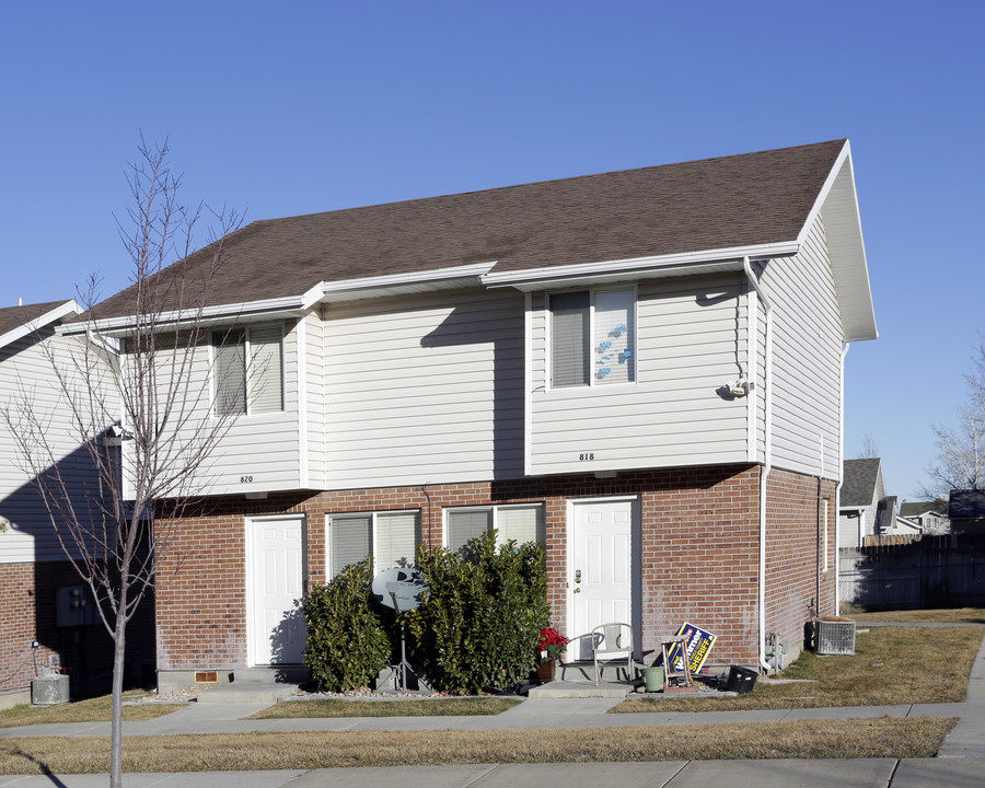 Westwood Mesa Apartments in Tooele, UT - Building Photo