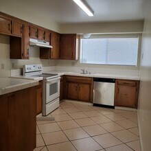 2309 Westholme Blvd in Bakersfield, CA - Building Photo - Building Photo