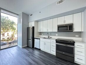 4334 N Hazel St in Chicago, IL - Building Photo - Building Photo