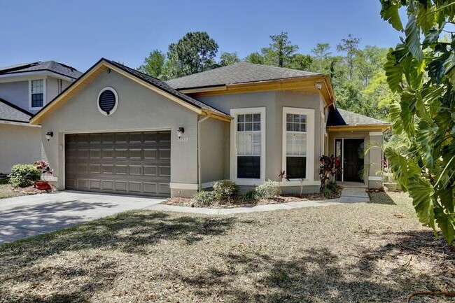 10617 Satinwood Cir in Orlando, FL - Building Photo - Building Photo
