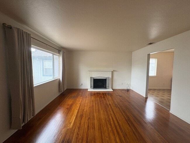 820 Bryte Ave in West Sacramento, CA - Building Photo - Building Photo