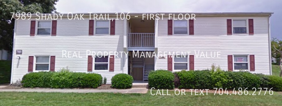 7989 Shady Oak Trail-Unit -first floor in Charlotte, NC - Building Photo